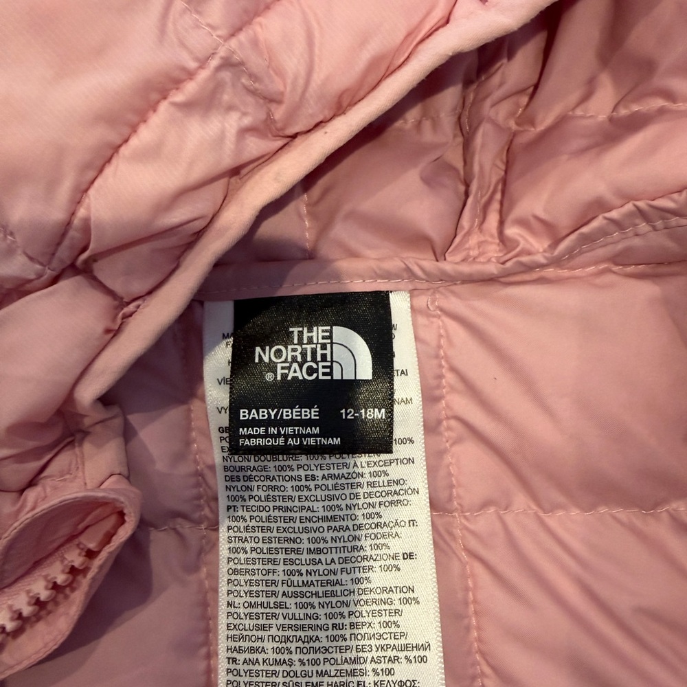 The North Face Baby Thermoball Hoodie Cameo Pink - Picture 3 of 3